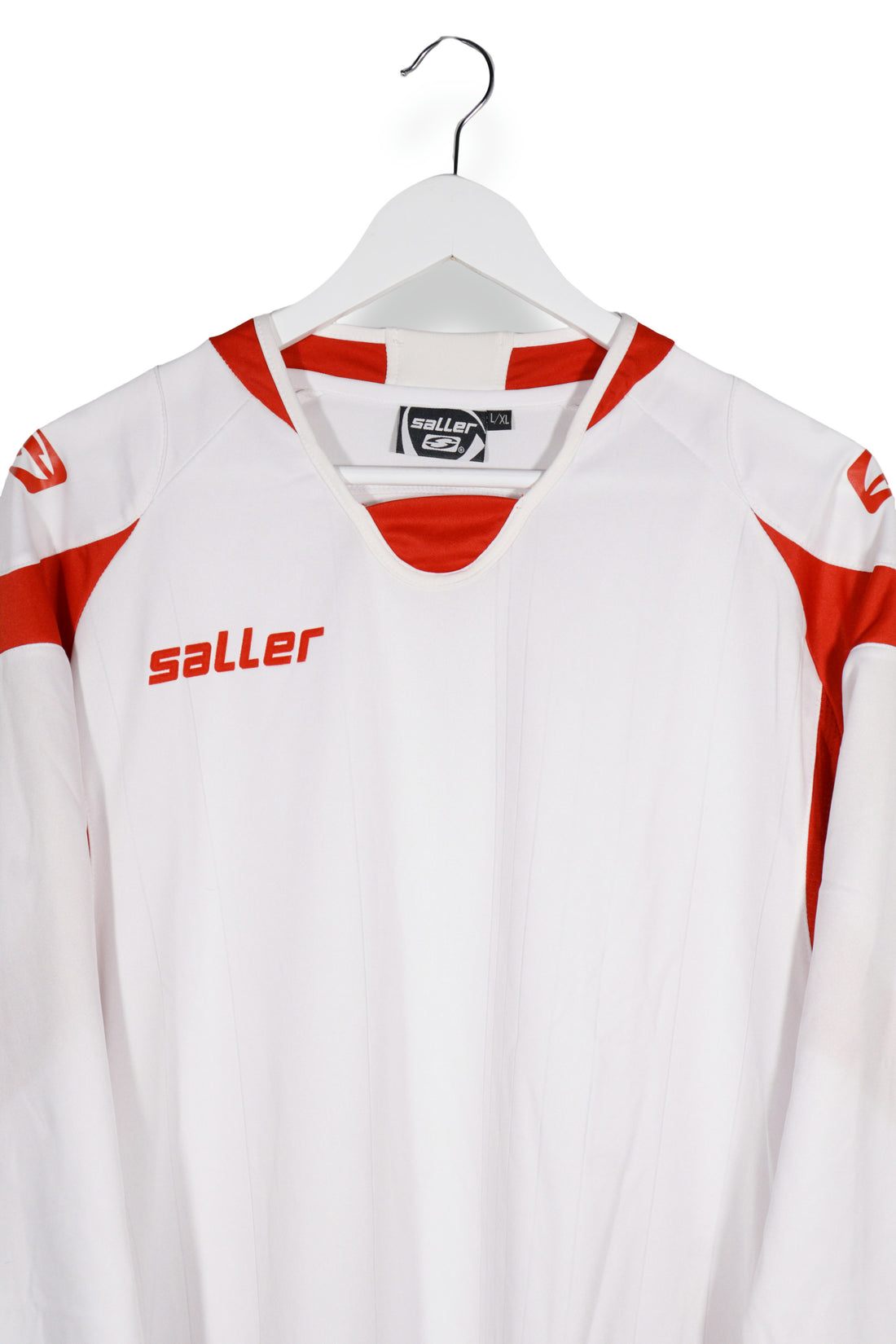 saller – bluză – detaliu – second-hand premium