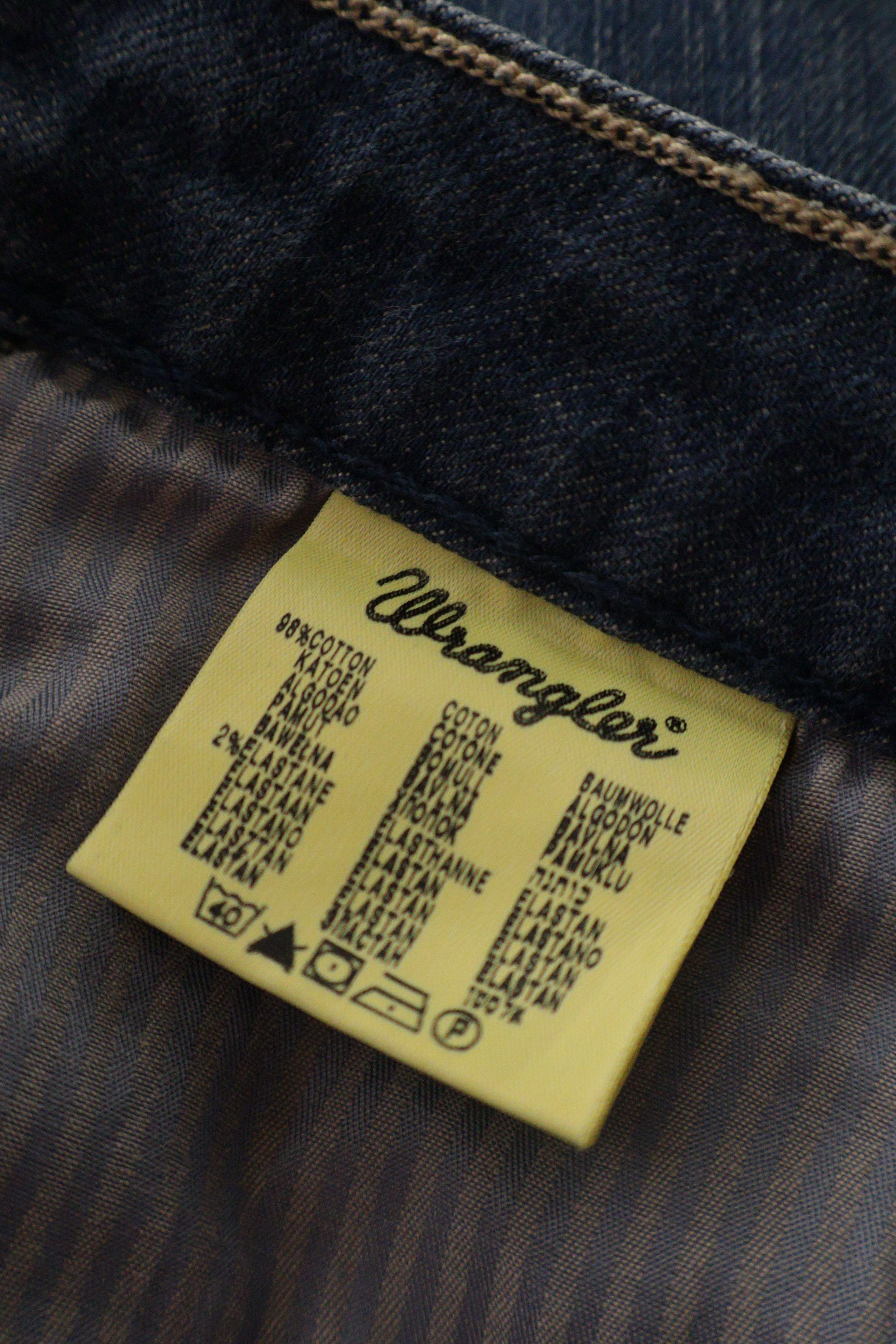 Eticheta marime si compozitie (rotita dreapta) - Blugi 2/3 - Wrangler albastru decolorat din bumbac elastic – M – Bărbați