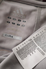 Eticheta marime si compozitie (rotita dreapta) - Tricou - Adidas gri deschis tehnic cu buzunare aplicate – L – Bărbați