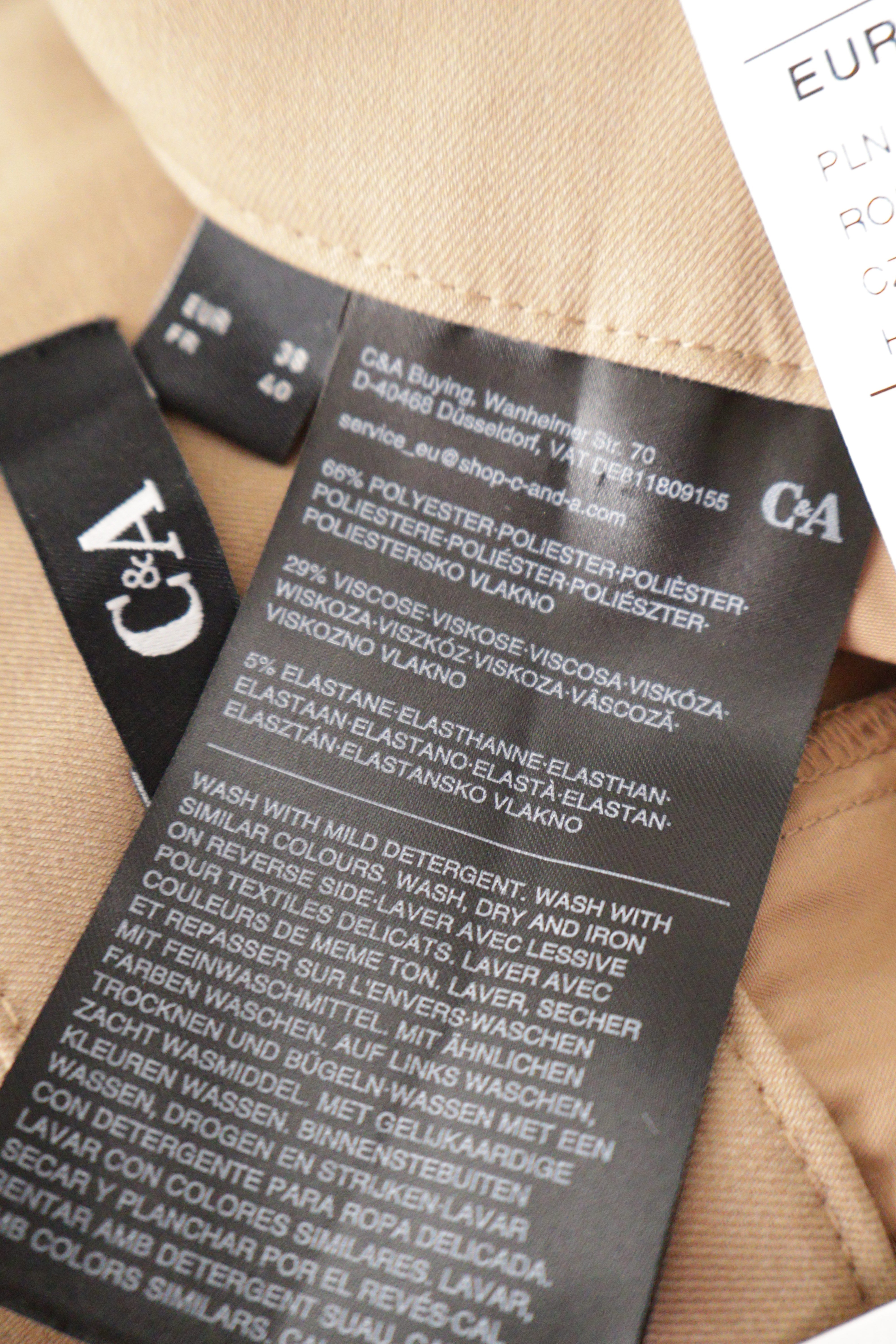 Eticheta marime si compozitie (rotita dreapta) - Pantaloni - C&A bej din material fluid cu croială dreaptă – M – Femei