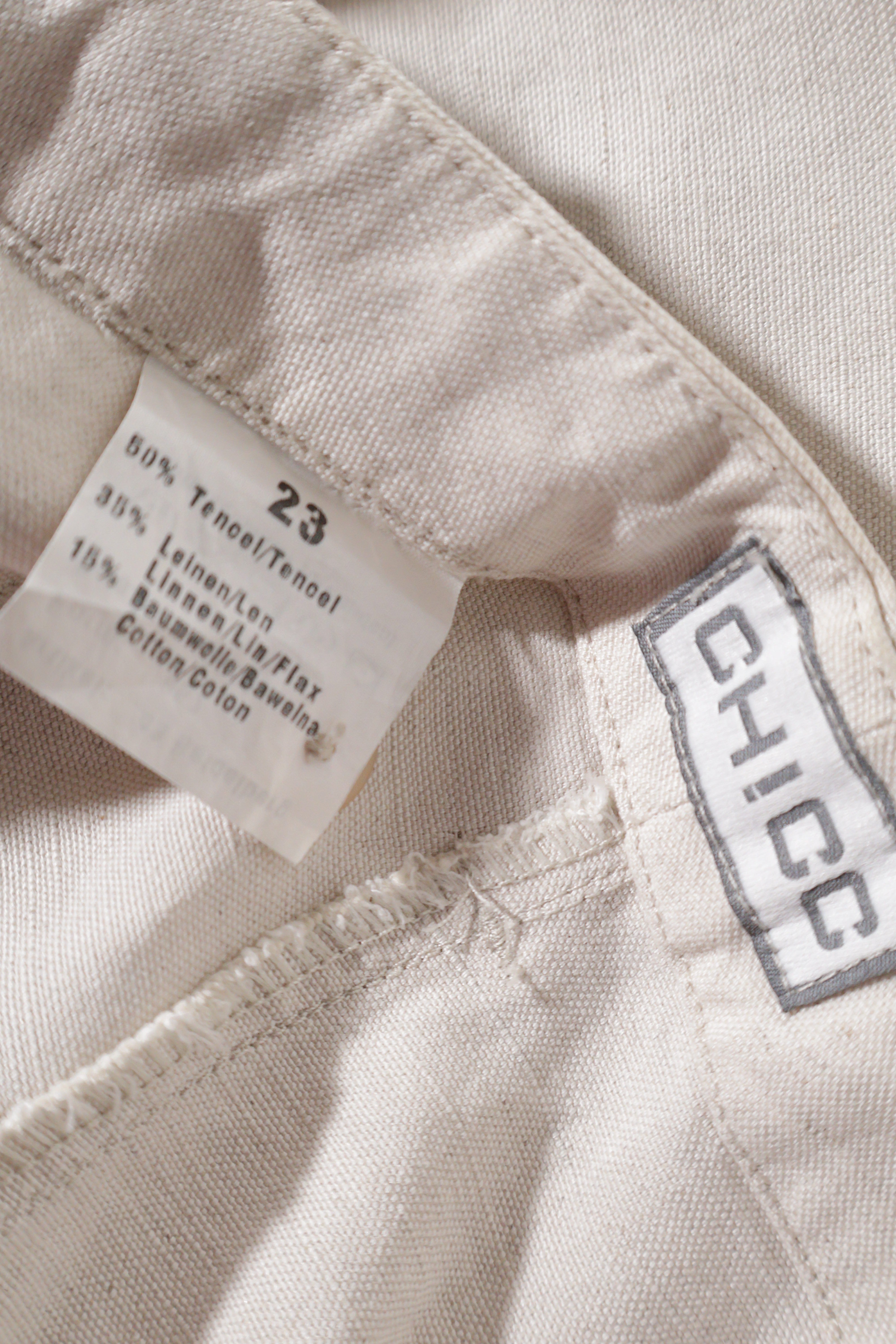 Eticheta marime si compozitie (rotita dreapta) - Pantaloni - Alte Branduri bej deschis din amestec de tencel si in – XS – Femei