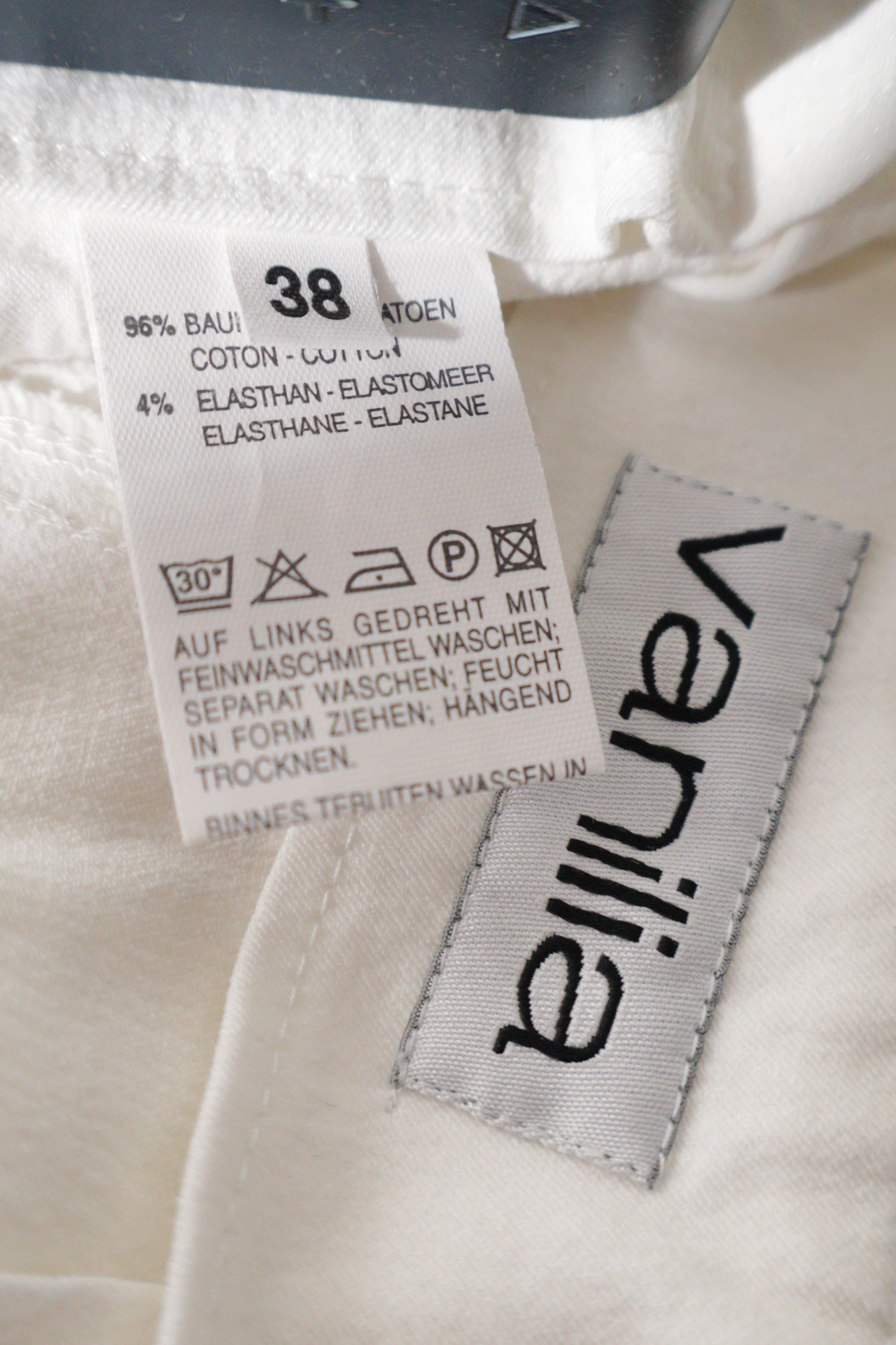 Eticheta marime si compozitie (rotita dreapta) - Pantaloni - Premium alb-crem din bumbac cu croială dreaptă – M – Femei