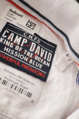 Eticheta marime si compozitie (rotita dreapta) - Tricou - Camp David alb cu imprimeu grafic si guler contrastant – L – Bărbați