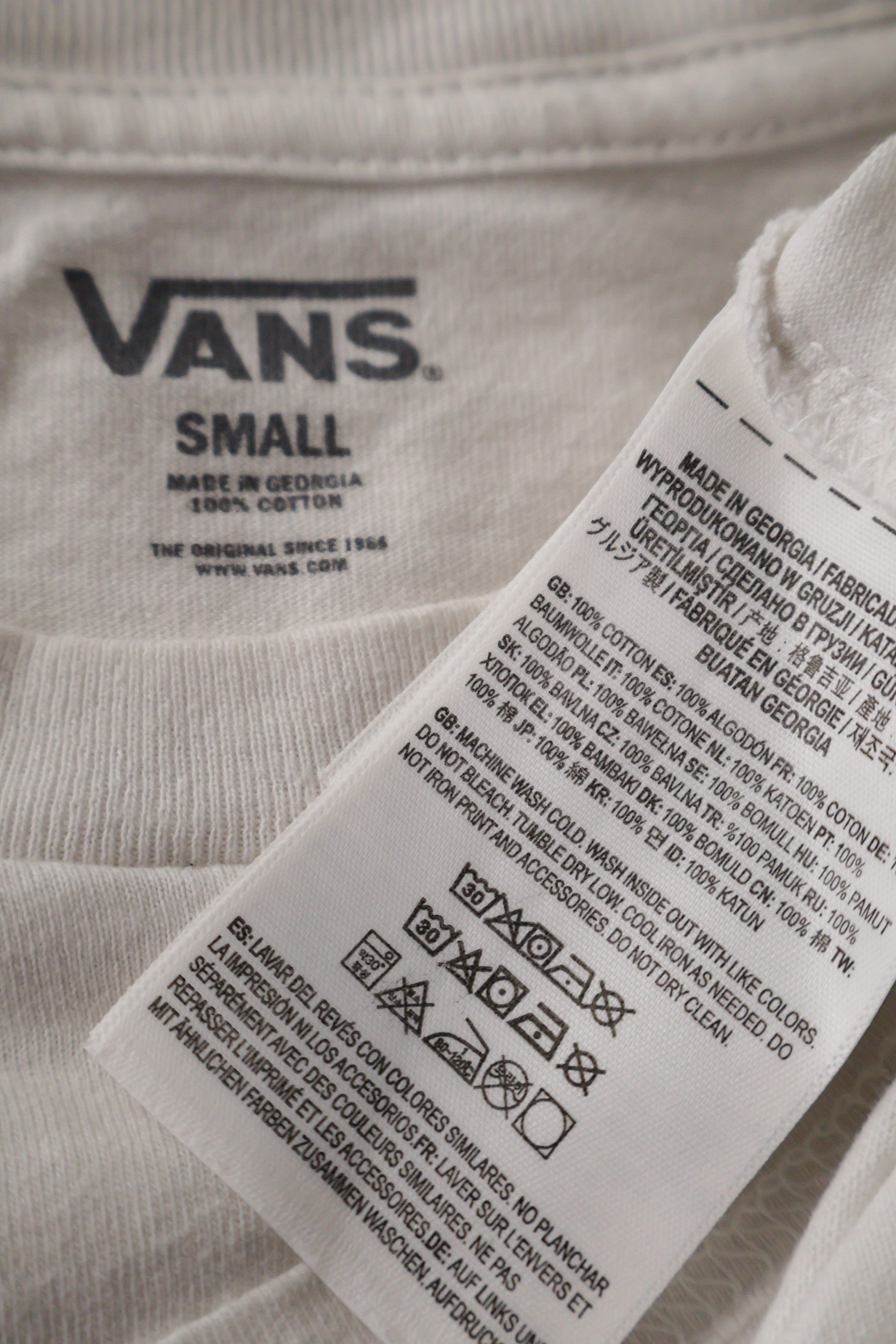 Eticheta marime si compozitie (rotita dreapta) - Tricou - VANS alb din bumbac cu logo brodat – S – Femei