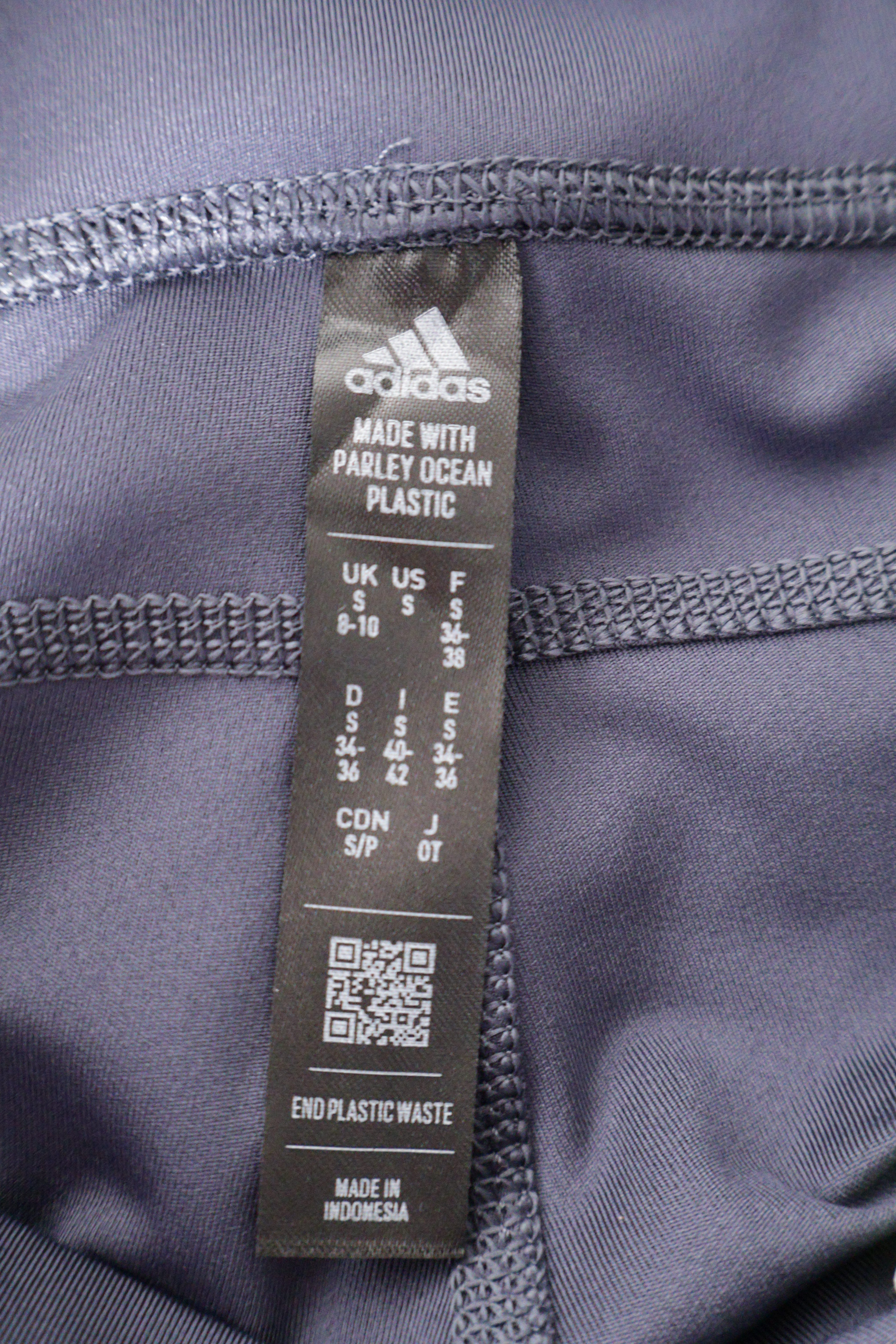 Eticheta marime si compozitie (rotita dreapta) - Colanti scurti - Adidas bleumarin sport cu croială mulată – S – Femei