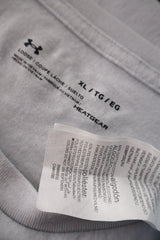 Eticheta marime si compozitie (rotita dreapta) - Tricou - Under Armour gri deschis cu imprimeu frontal mare – XL – Bărbați