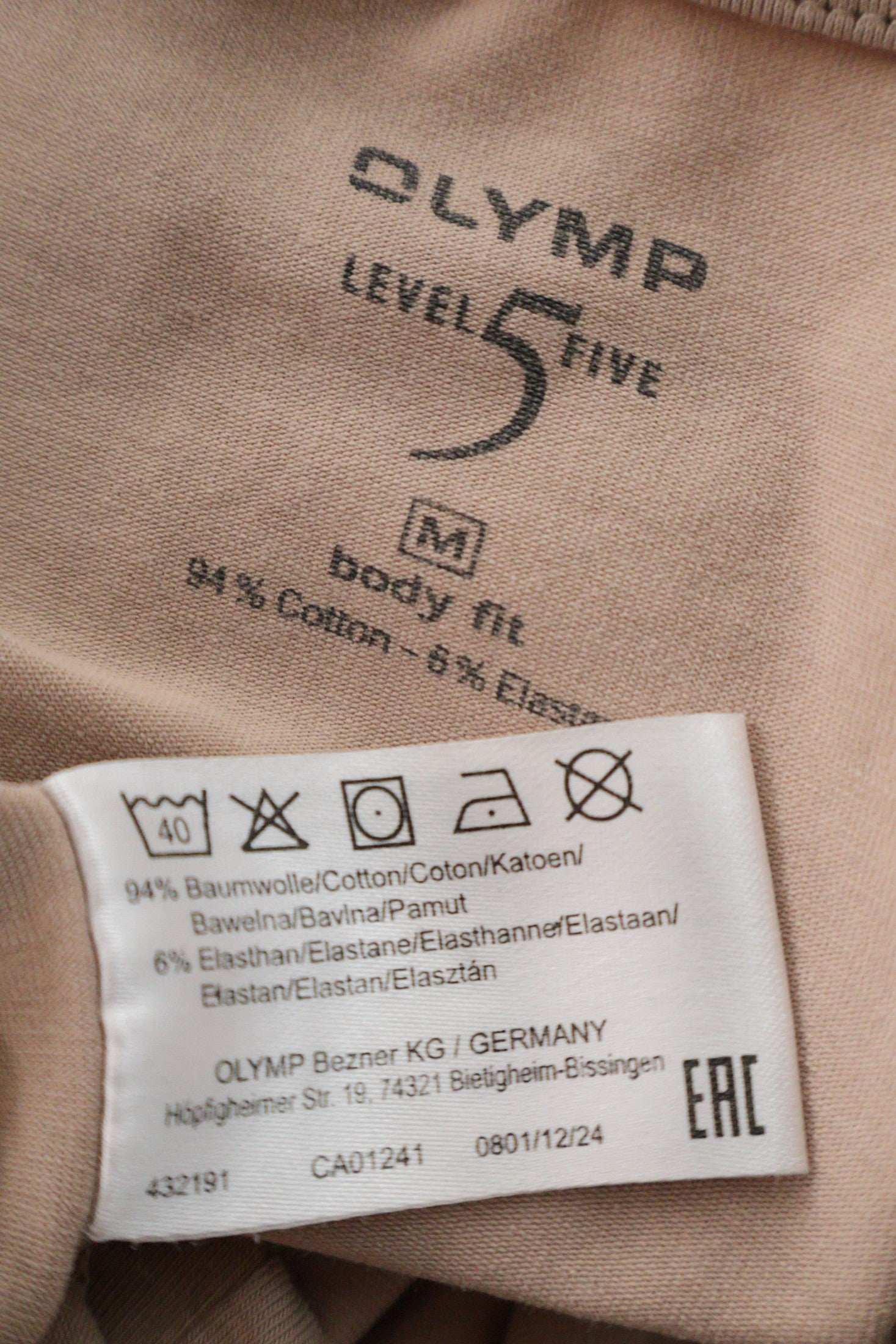 Tricou OLYMP bej roz pudrat mărime M etichetă mărime și compoziție second-hand premium