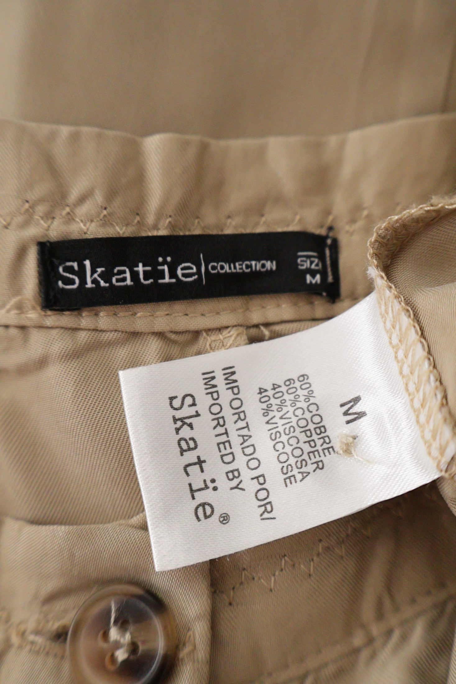 Fusta Skatïe bej mărime M etichetă mărime și compoziție second-hand premium