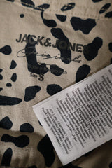 Camasa Jack&Jones bej cu imprimeu negru mărime S etichetă mărime și compoziție second-hand premium