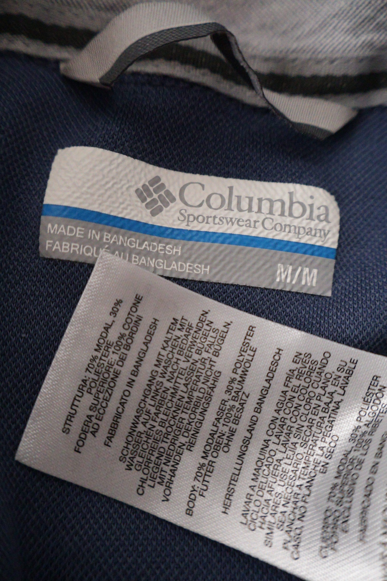 Tricou Columbia albastru mărime M etichetă mărime și compoziție second-hand premium