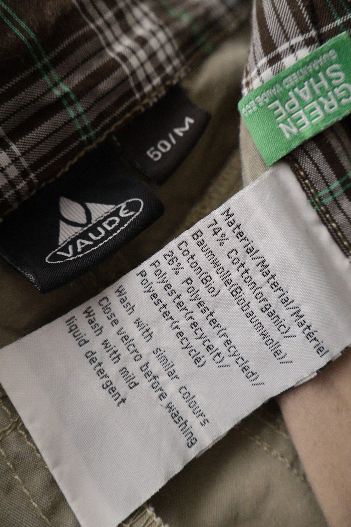 Pantaloni scurti Vaude bej mărime M etichetă mărime și compoziție second-hand premium