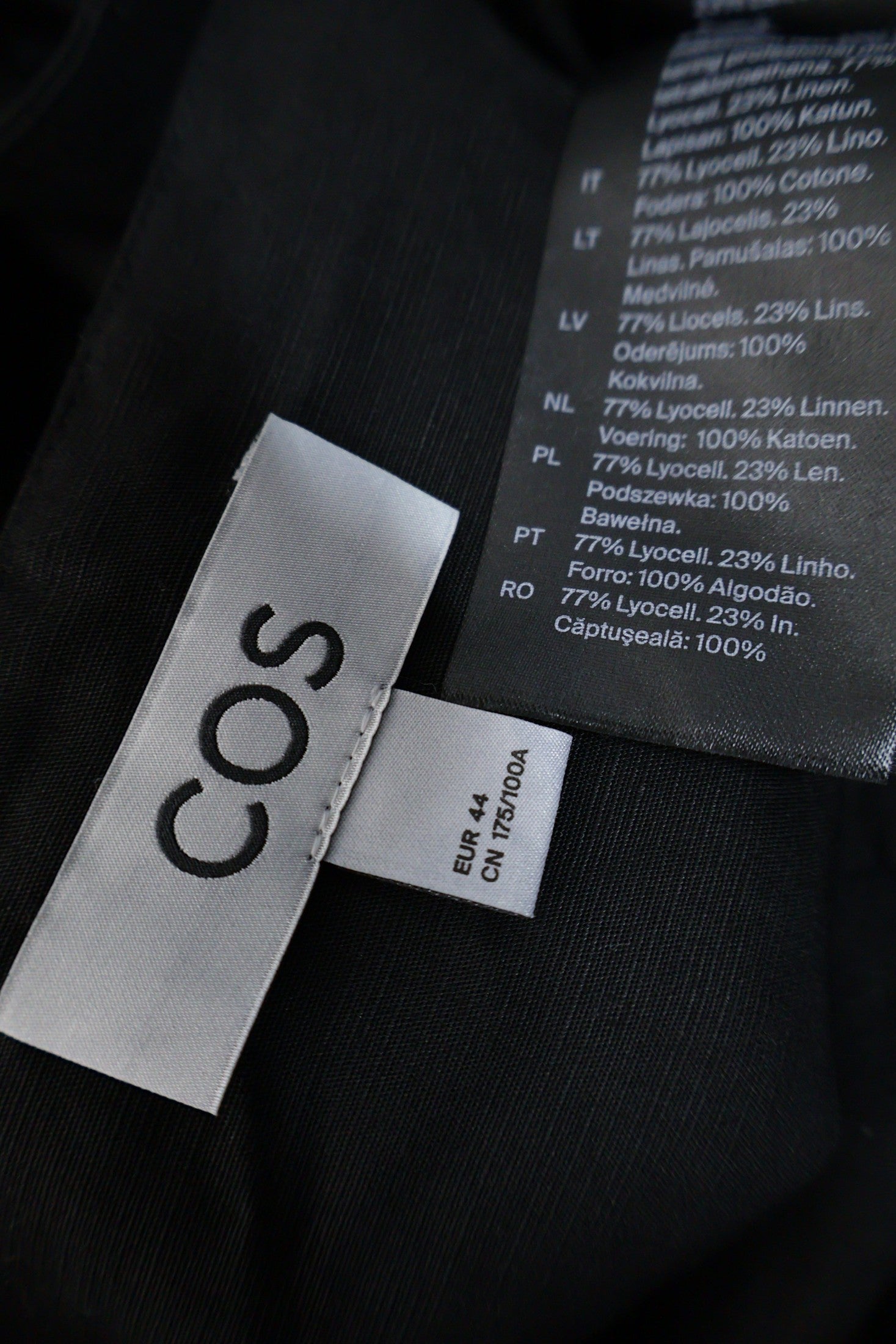 Rochie COS negru mărime XL etichetă mărime și compoziție second-hand premium