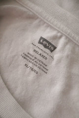 Tricou Levi's alb mărime XL etichetă mărime și compoziție second-hand premium