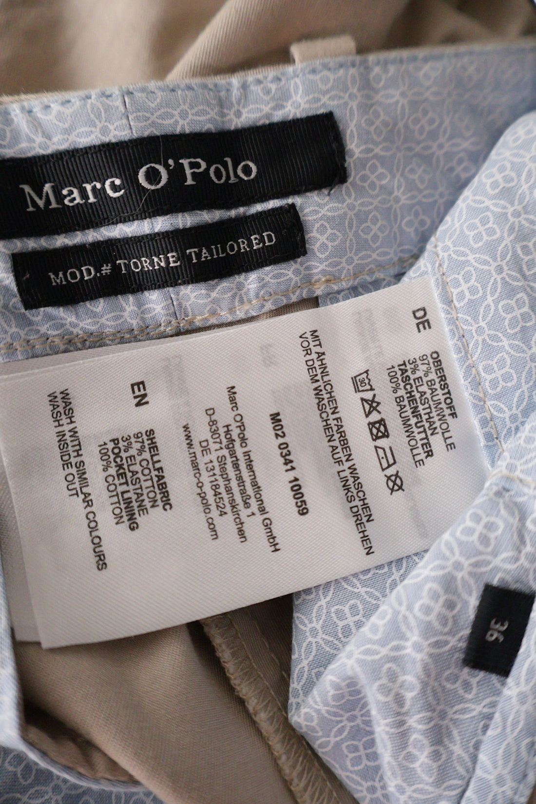 Pantaloni Marc O'Polo bej mărime S etichetă mărime și compoziție second-hand premium