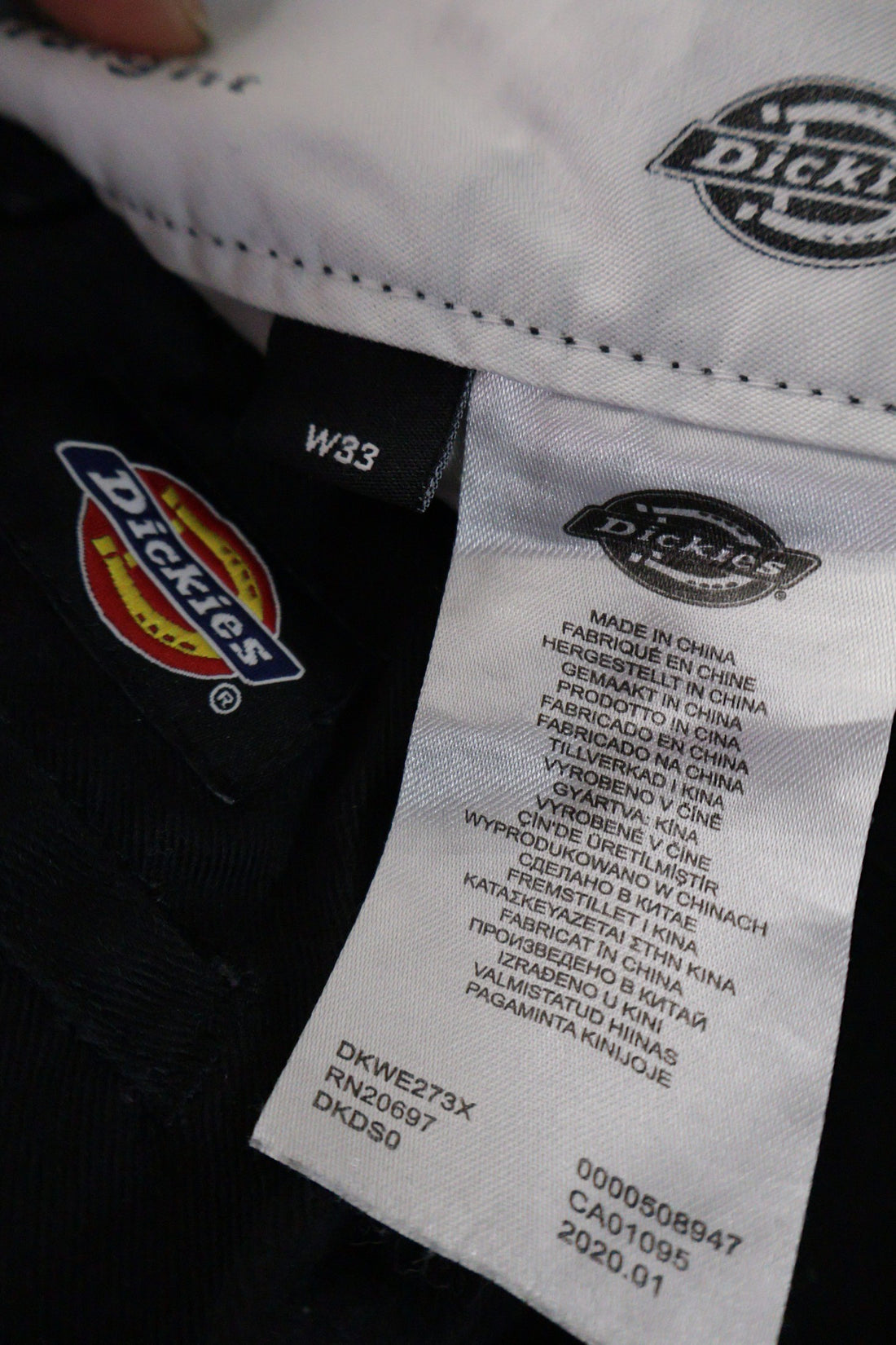 Pantaloni scurti Dickies negru mărime M etichetă mărime și compoziție second-hand premium