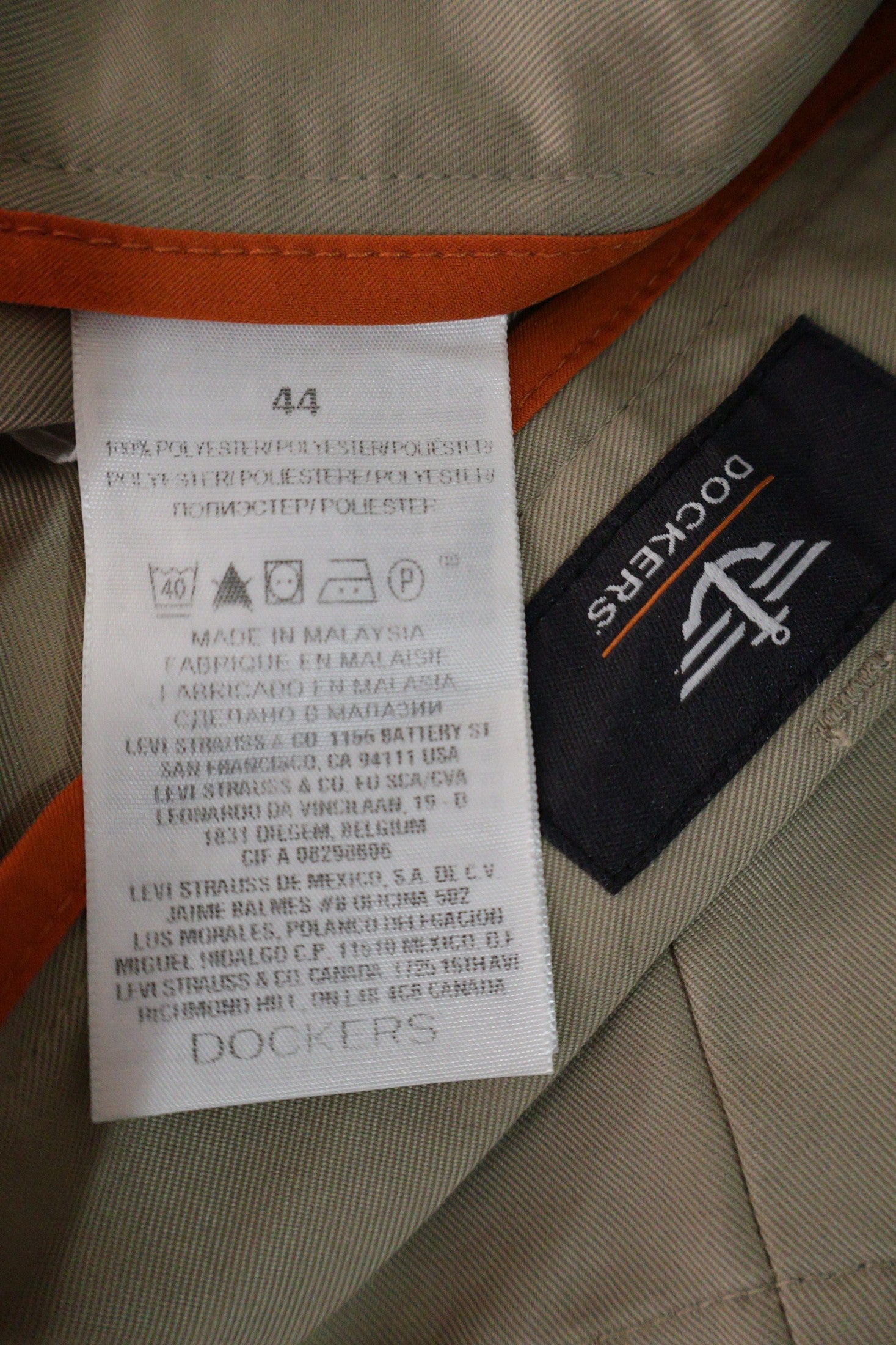 Pantaloni scurti Dockers bej mărime 4XL+ etichetă mărime și compoziție second-hand premium