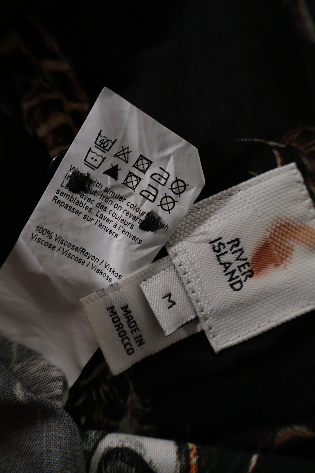 Camasa River Island negru mărime M etichetă mărime și compoziție second-hand premium