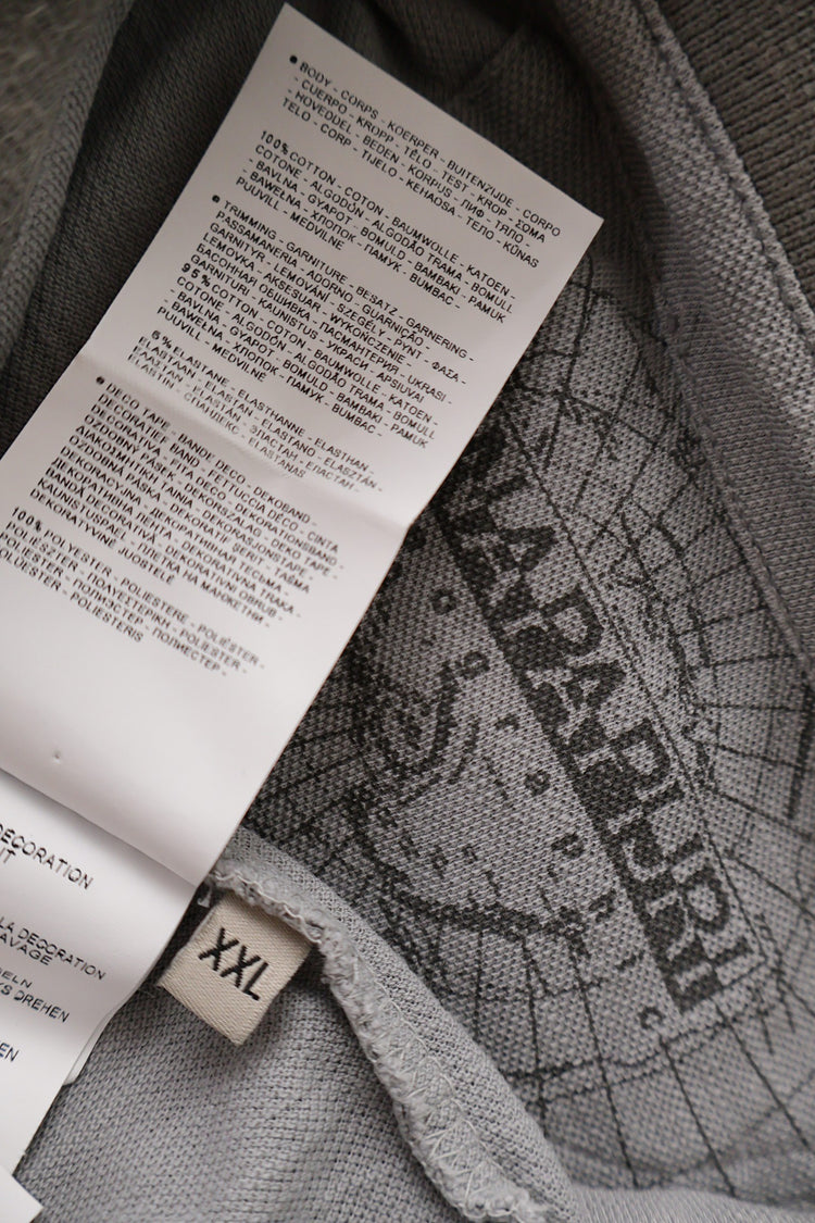 Tricou Napapijri gri deschis mărime XXL etichetă mărime și compoziție second-hand premium