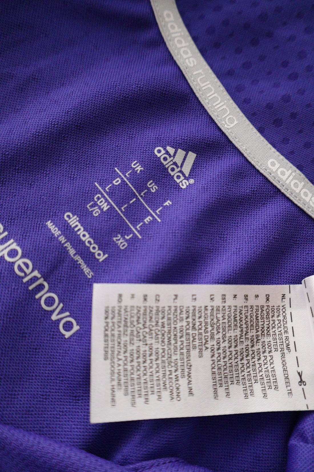 Tricou adidas mov mărime L etichetă mărime și compoziție second-hand premium