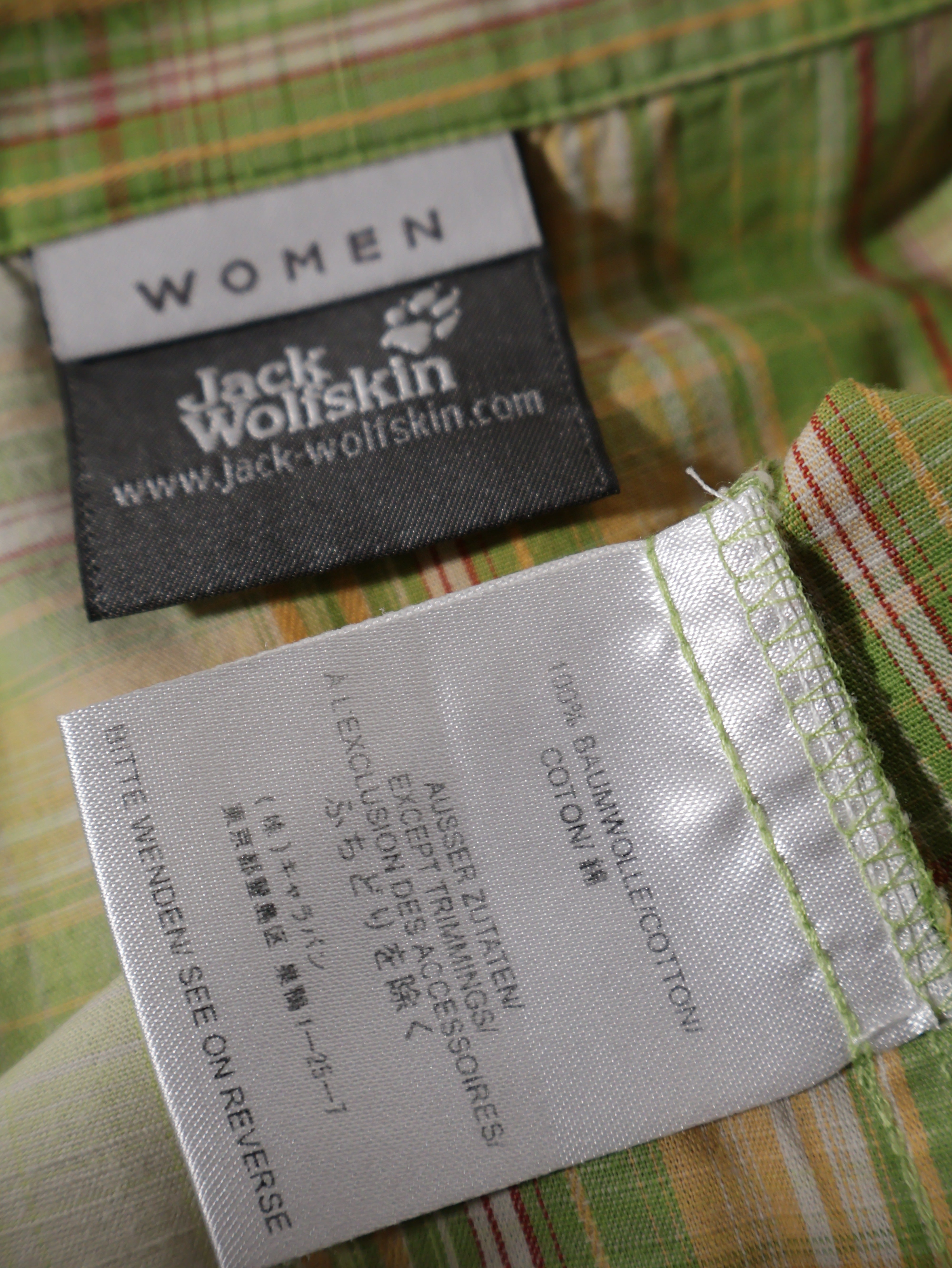 Eticheta marime si compozitie (rotita dreapta) - Cămașă Jack Wolfskin in carouri pastelate – M – Femei
