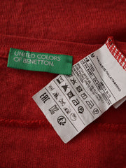 Eticheta marime si compozitie (rotita dreapta) - Tricou Benetton roșu din 100%in – M – Femei