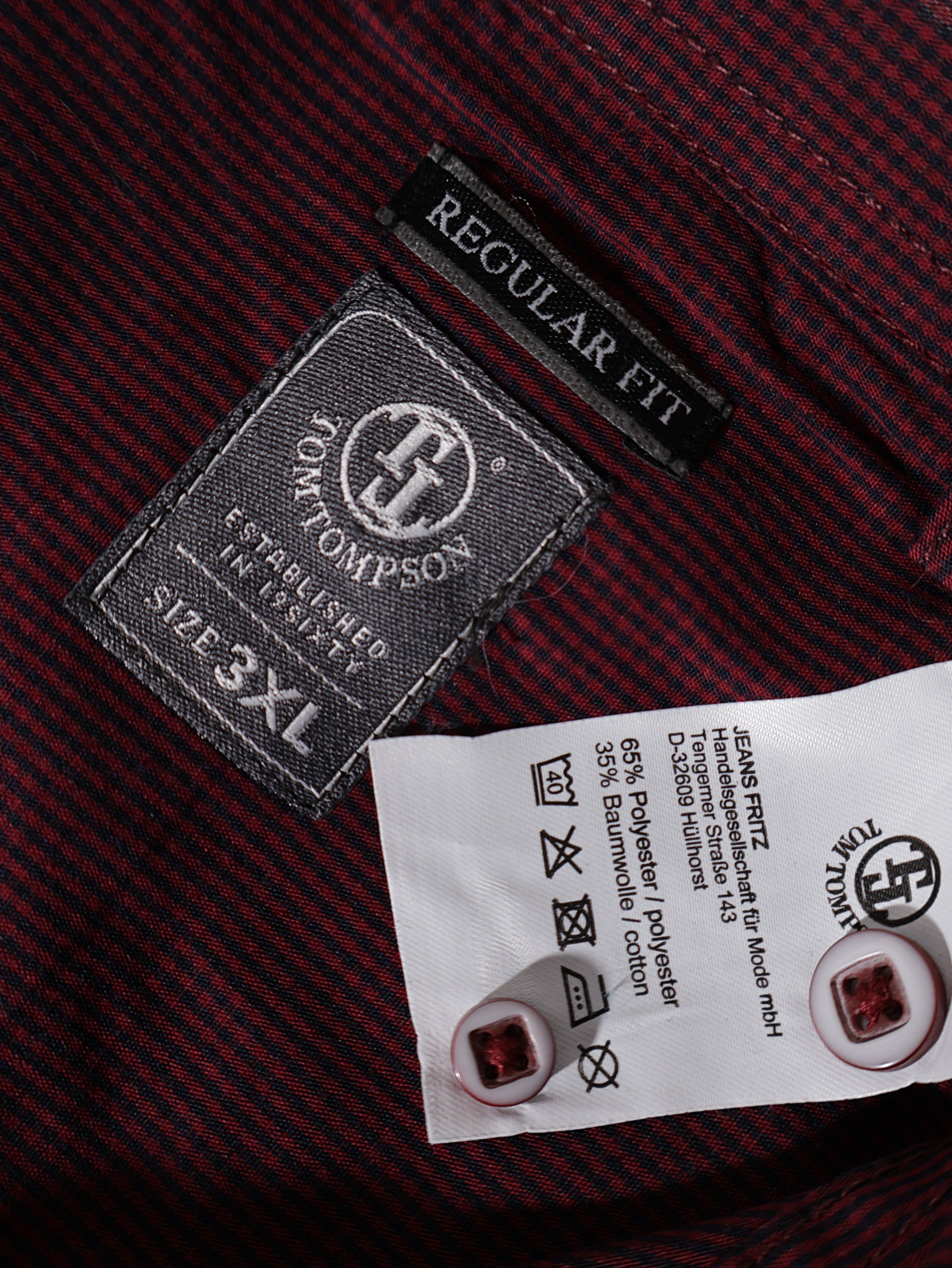 Eticheta marime si compozitie (rotita dreapta) - Cămașă Tom Tailor visinie cu micro-model discret – 3XL – Bărbați
