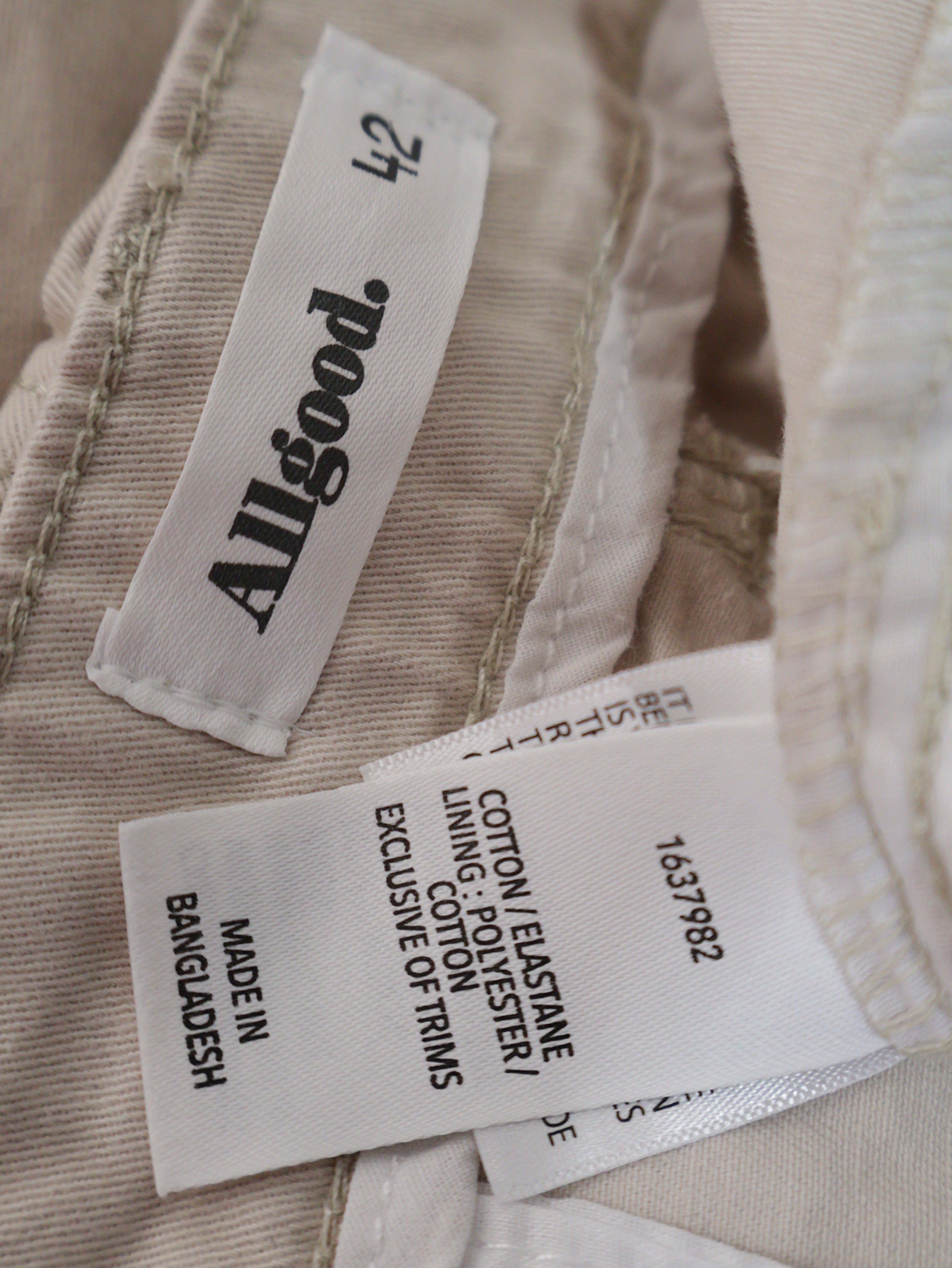 Eticheta marime si compozitie (rotita dreapta) - Pantaloni scurți chino bej din bumbac elastic – Alte Branduri – 3XL – Bărbați