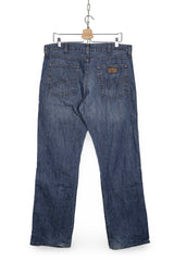 Blugi Wrangler - marimea L W36/L34 - Barbati