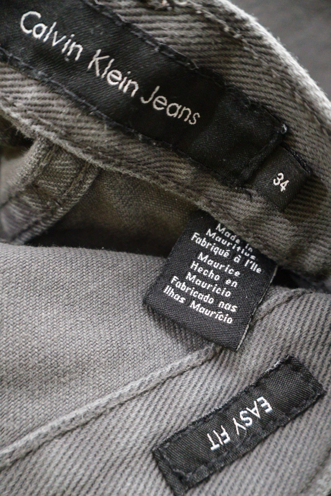 Calvin Klein Jeans – blugi – etichetă – second-hand premium