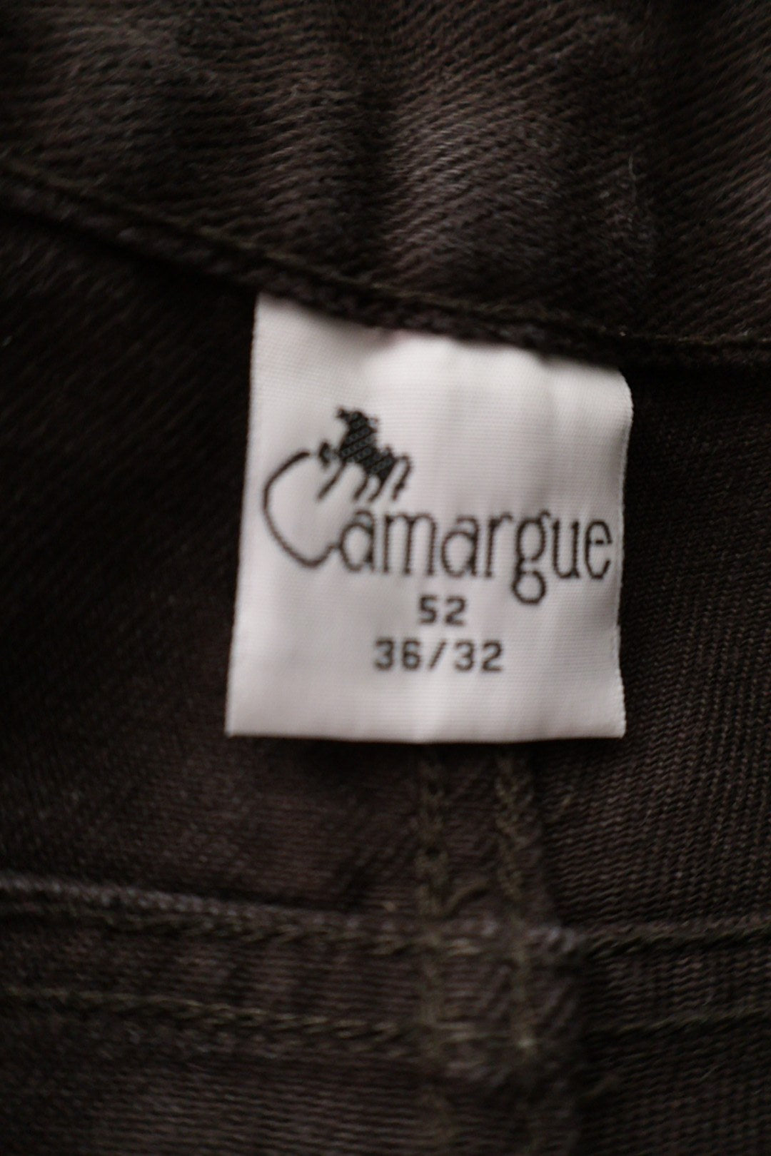 Camargue – pantaloni – etichetă – second-hand premium