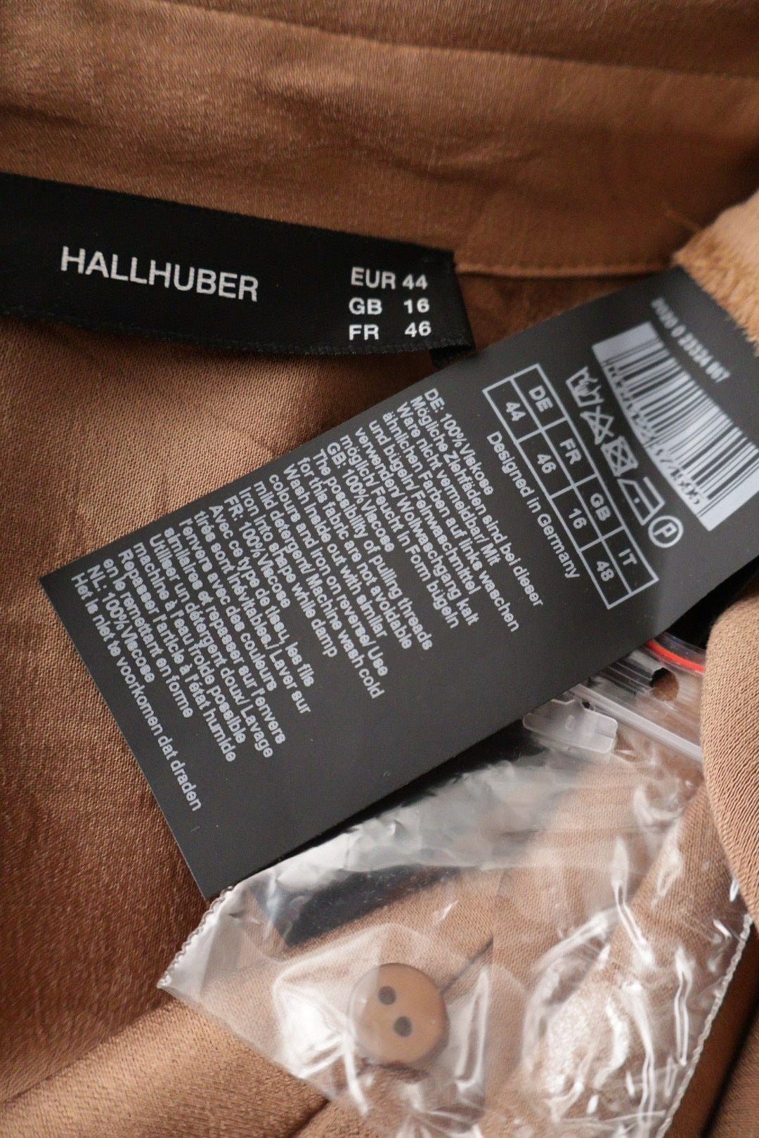 HALLHUBER – bluză – etichetă – second-hand premium