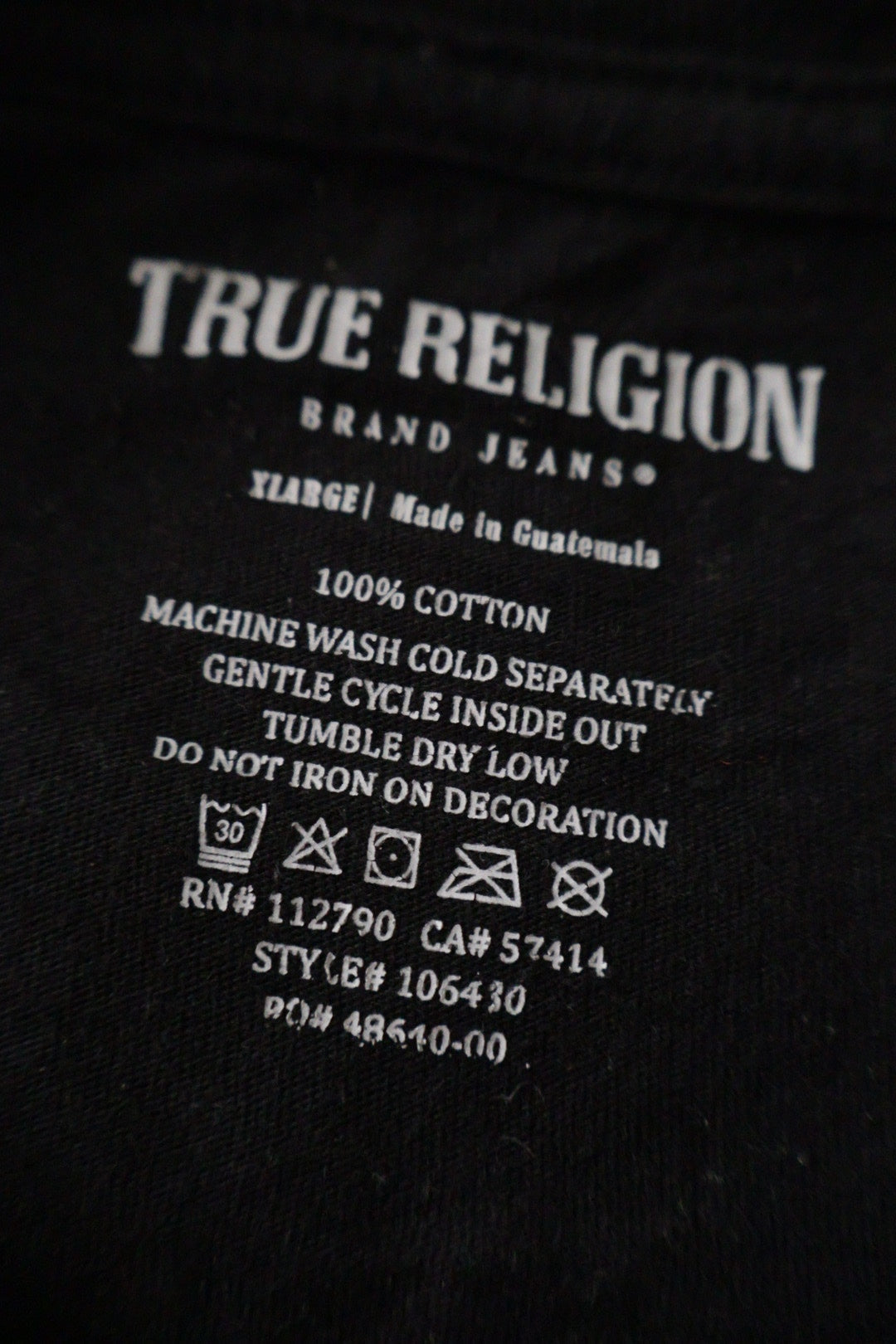 True Religion – tricou – etichetă – second-hand premium