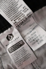 Levi's – blugi – etichetă – second-hand premium