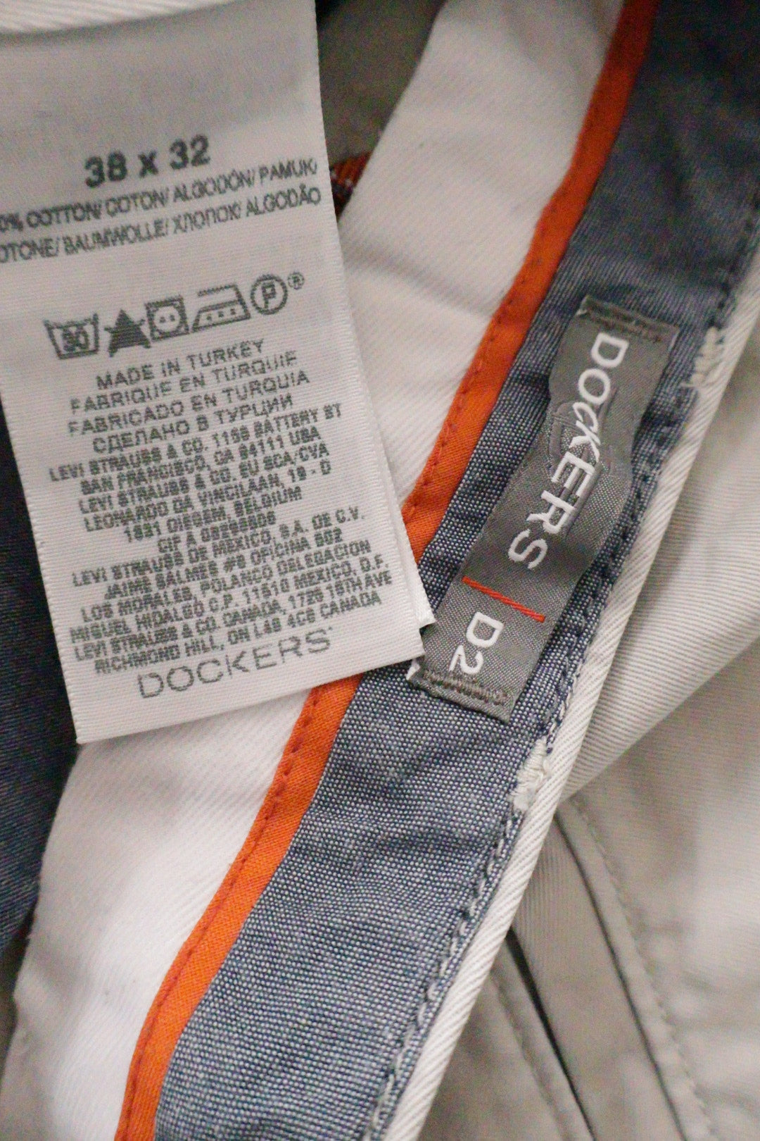 Dockers – pantaloni – etichetă – second-hand premium