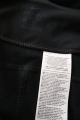 Nike – pantaloni – etichetă – second-hand premium