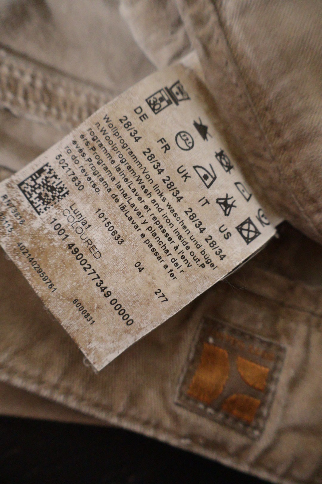 BOSS Orange – blugi – etichetă – second-hand premium