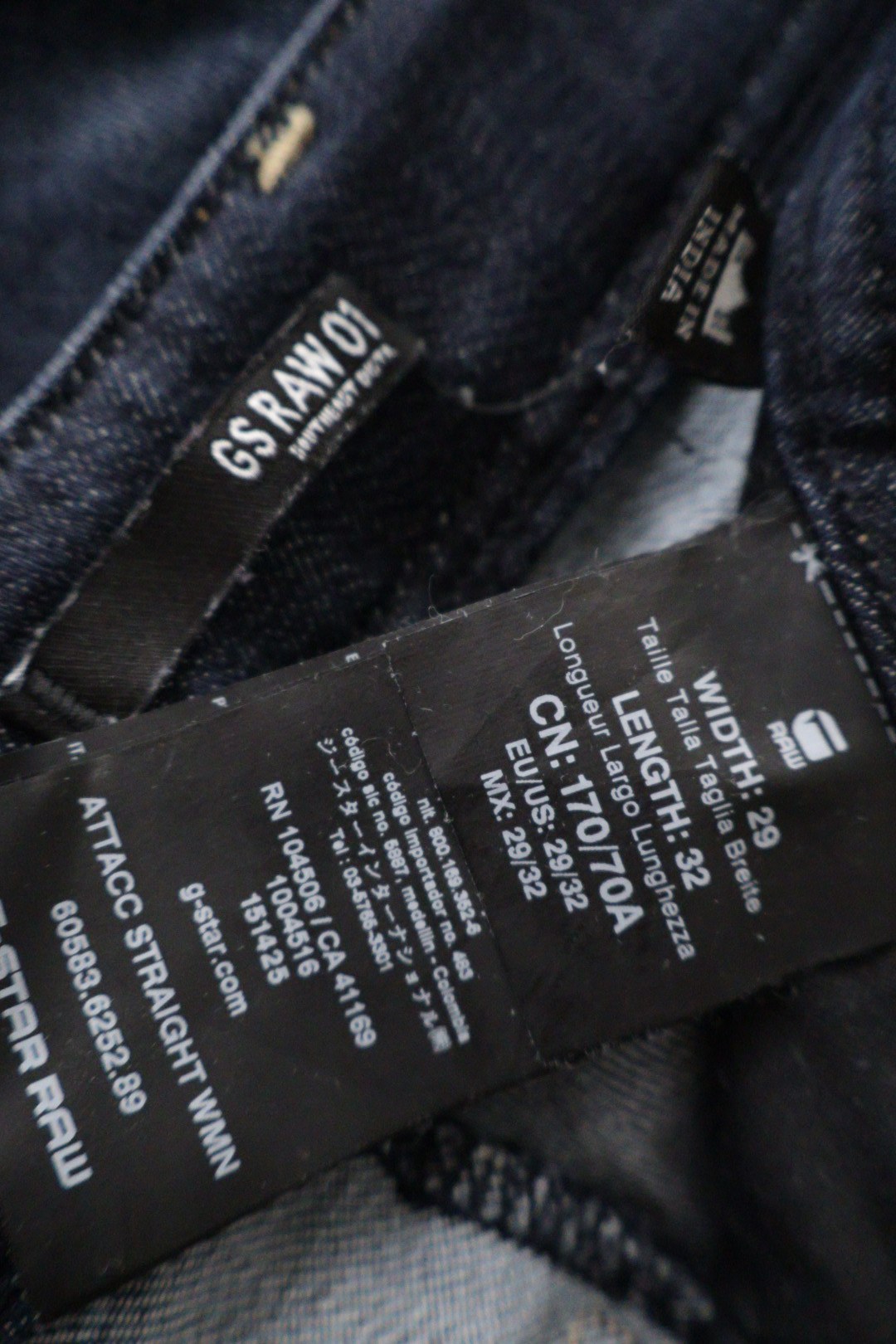 G-STAR RAW – blugi – etichetă – second-hand premium