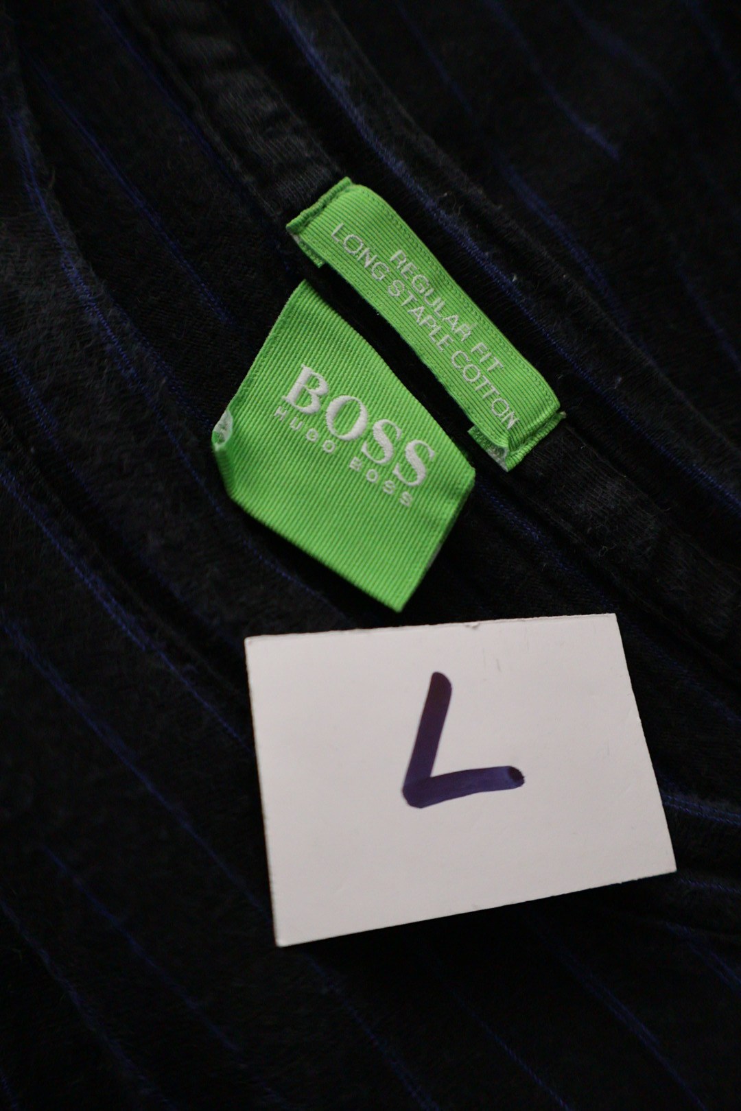 Hugo Boss – bluză – etichetă – second-hand premium