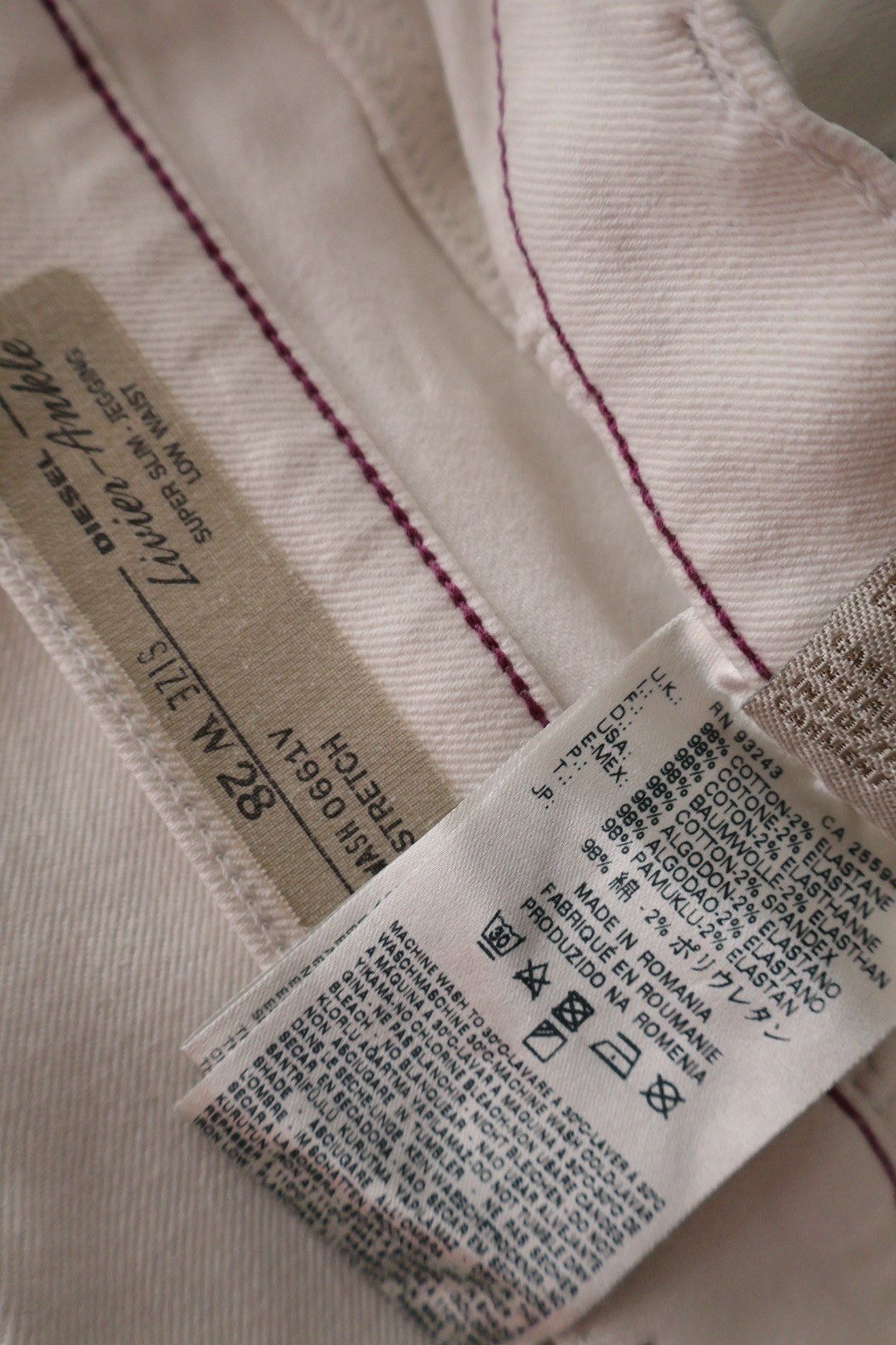 DIESEL – blugi – etichetă – second-hand premium