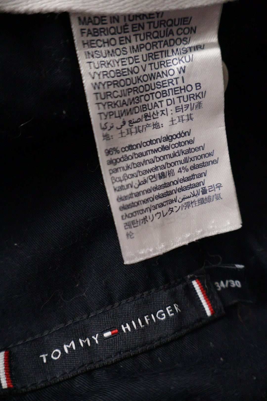 Tommy Hilfiger – pantaloni – etichetă – second-hand premium