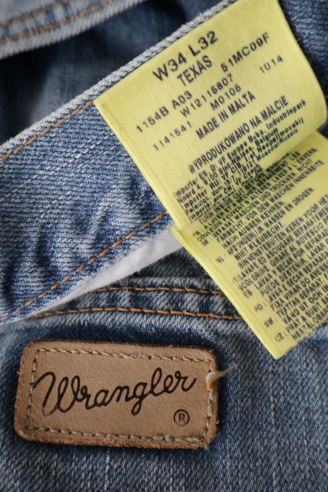 Wrangler – blugi – etichetă – second-hand premium