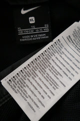 Nike – geacă – etichetă – second-hand premium