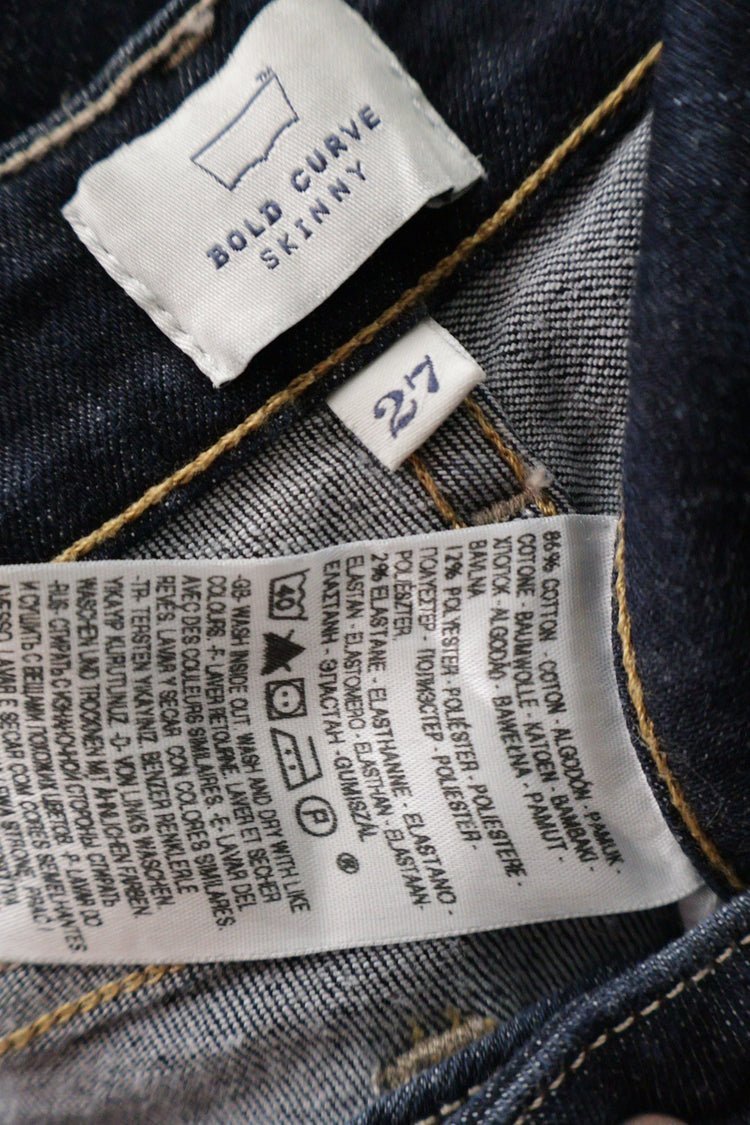 Levi's – blugi – etichetă – second-hand premium