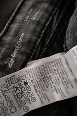 Levi's – blugi – etichetă – second-hand premium
