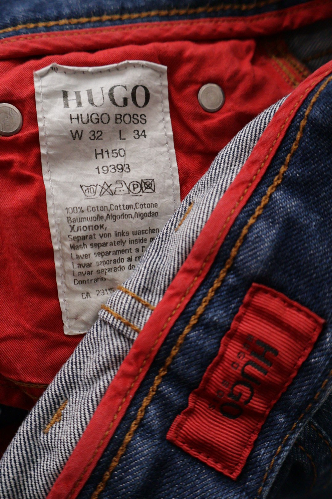 HUGO BOSS – blugi – etichetă – second-hand premium