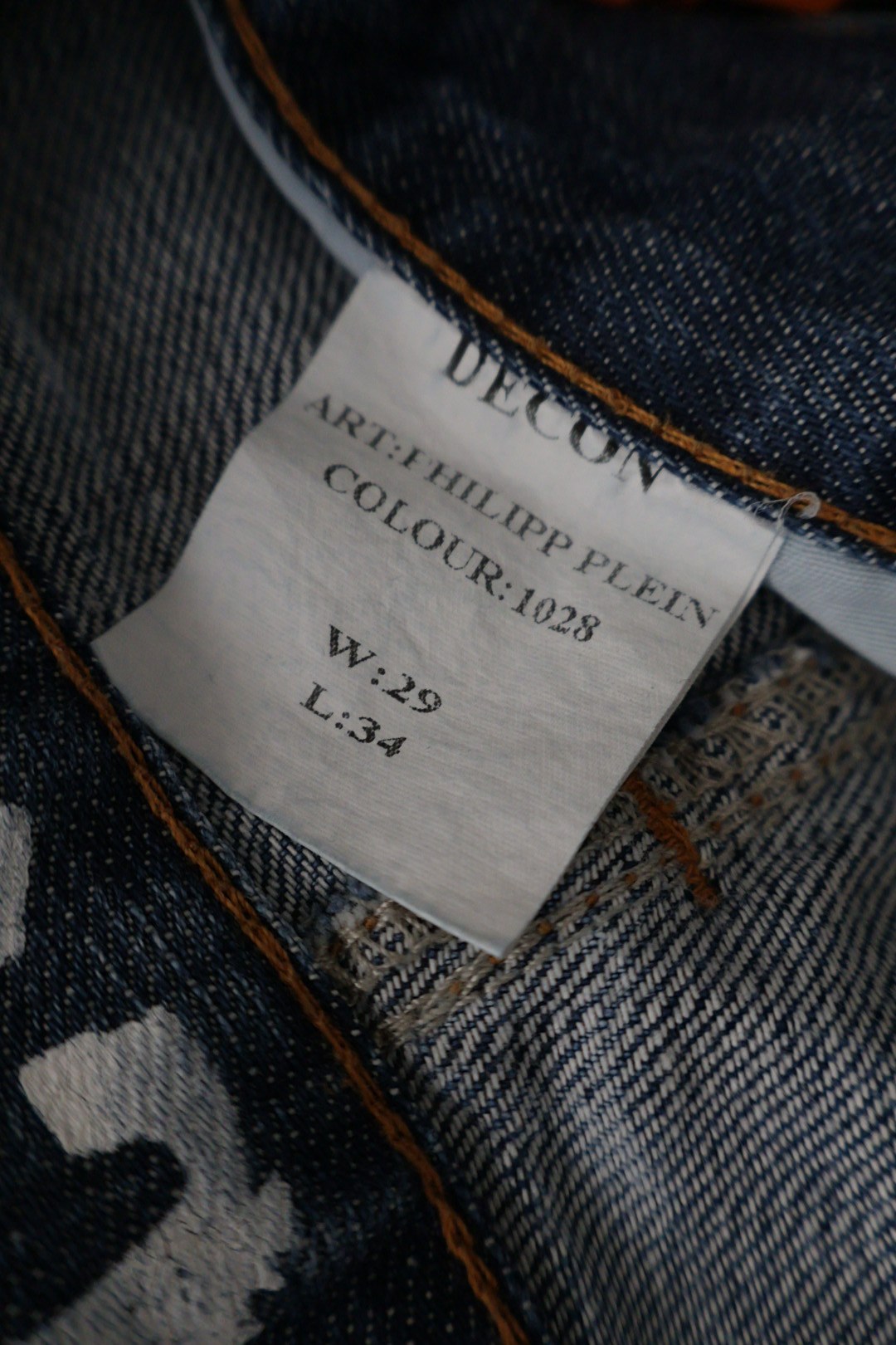 DECON – blugi – etichetă – second-hand premium