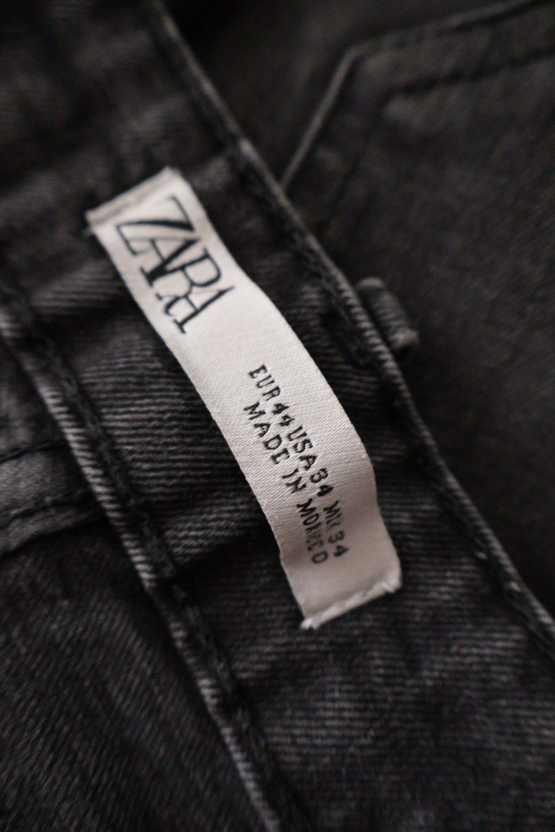ZARA – blugi – etichetă – second-hand premium