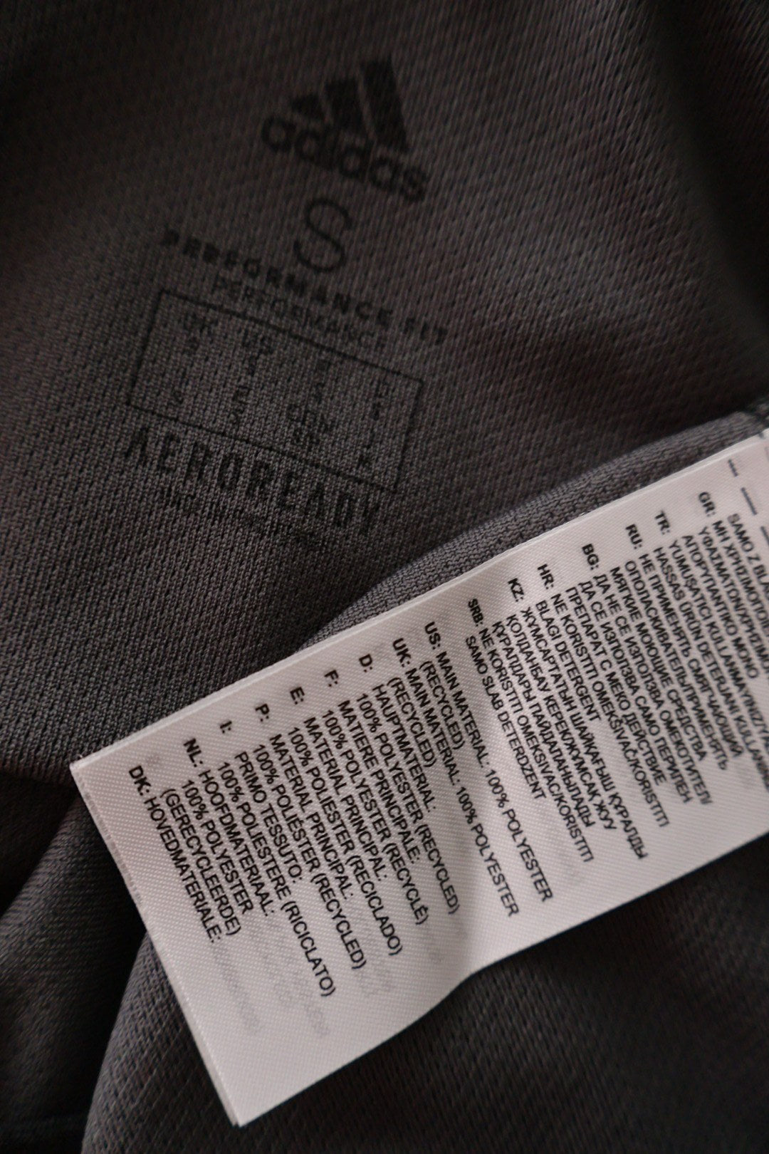 Adidas – bluză – etichetă – second-hand premium