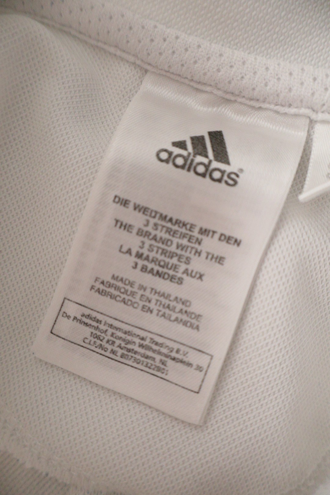 adidas – tricou – etichetă – second-hand premium