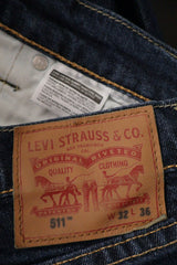 Levi's – blugi – etichetă – second-hand premium